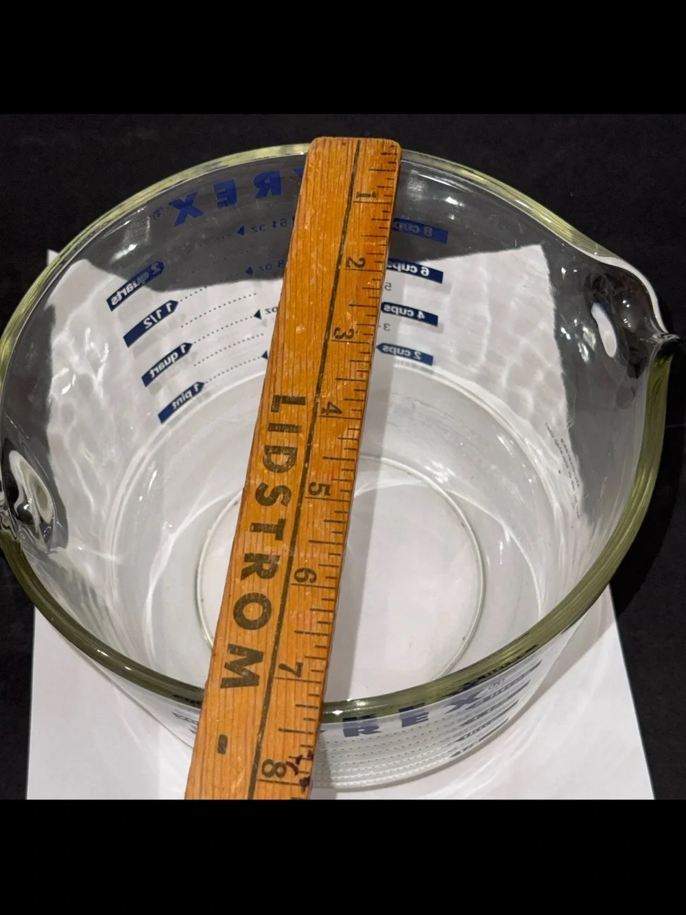 1980’s PYREX 8 Cup 2 Quart 64oz Glass Measuring Cup Blue Lettering Grocery USA